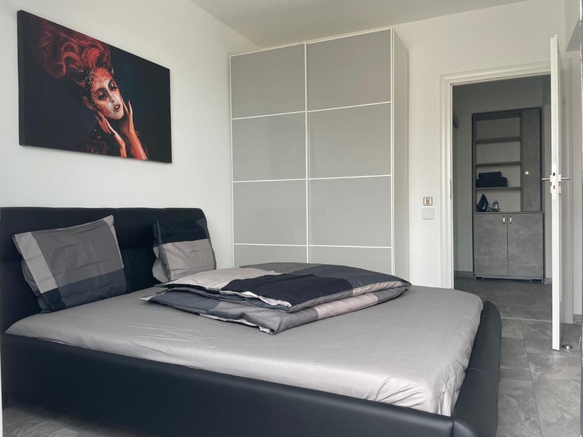 בוקרשט Lakeview 2 Room Penthouse Rooftop Terrace W15 מראה חיצוני תמונה